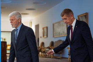Prezident si při jmenování šéfa armády rýpl do Babiše. Ve své kritice ale přestřelil